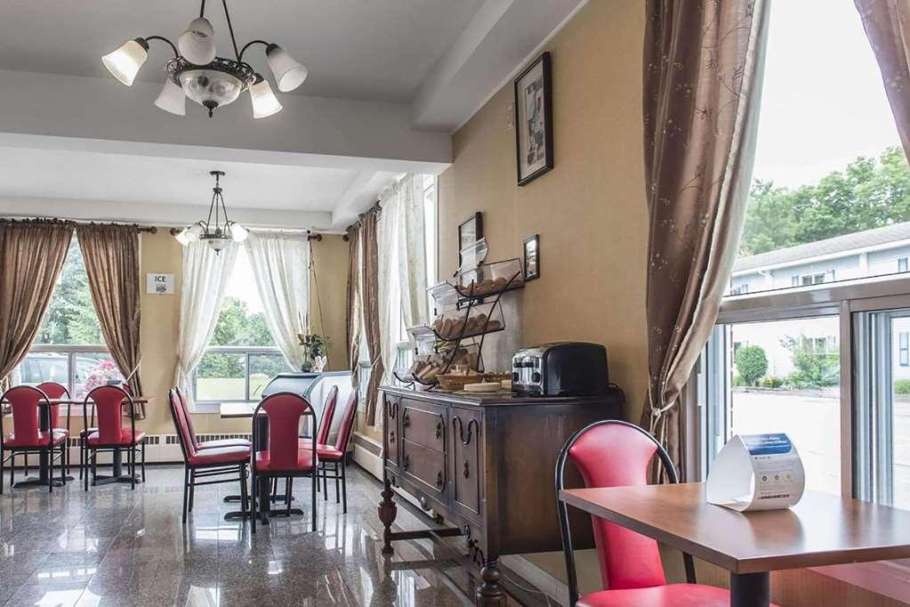 Super 8 By Wyndham Pembroke Ξενοδοχείο Ανέσεις φωτογραφία
